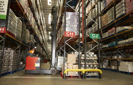 מחלקים שטח איחסון במחסן באופן אופטימלי